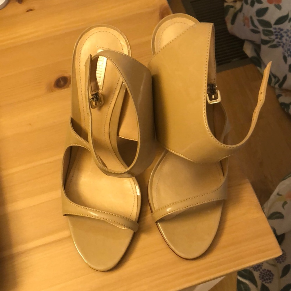 Schutz nude heels